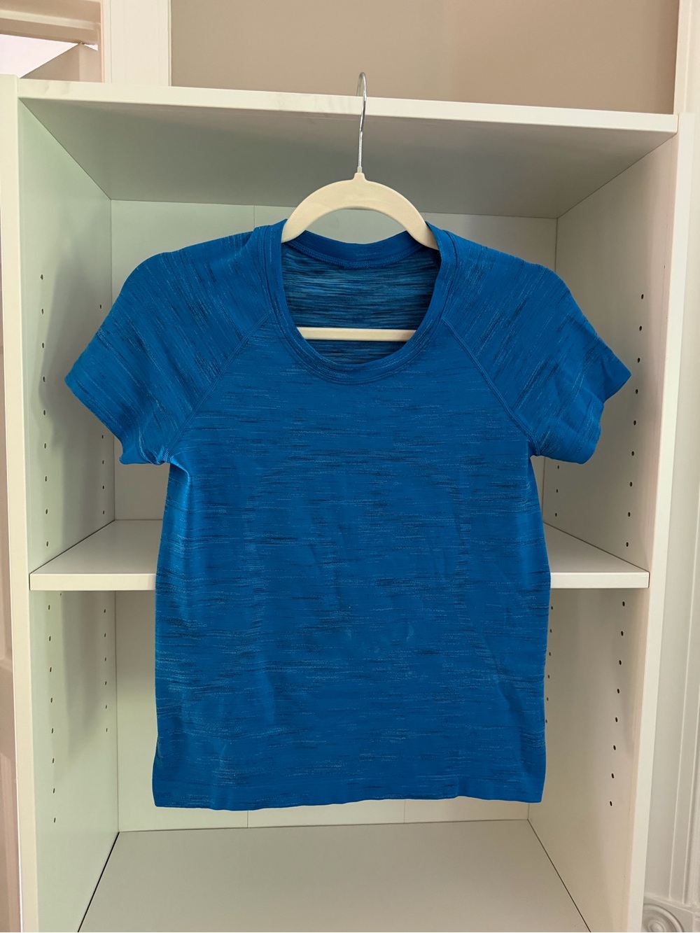 Lululemon Women's Blue Short-Sleeve Performance Tee